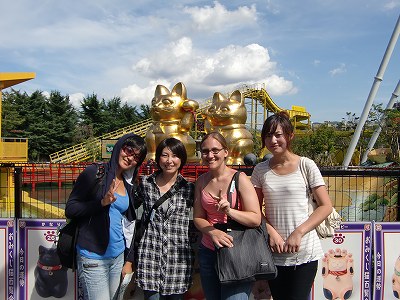 KCP students at Fuji-Kyu Highland amusement park