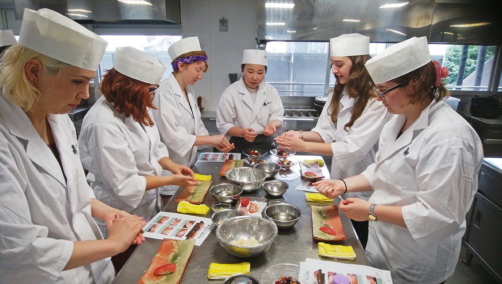 KCP students making sushi.
